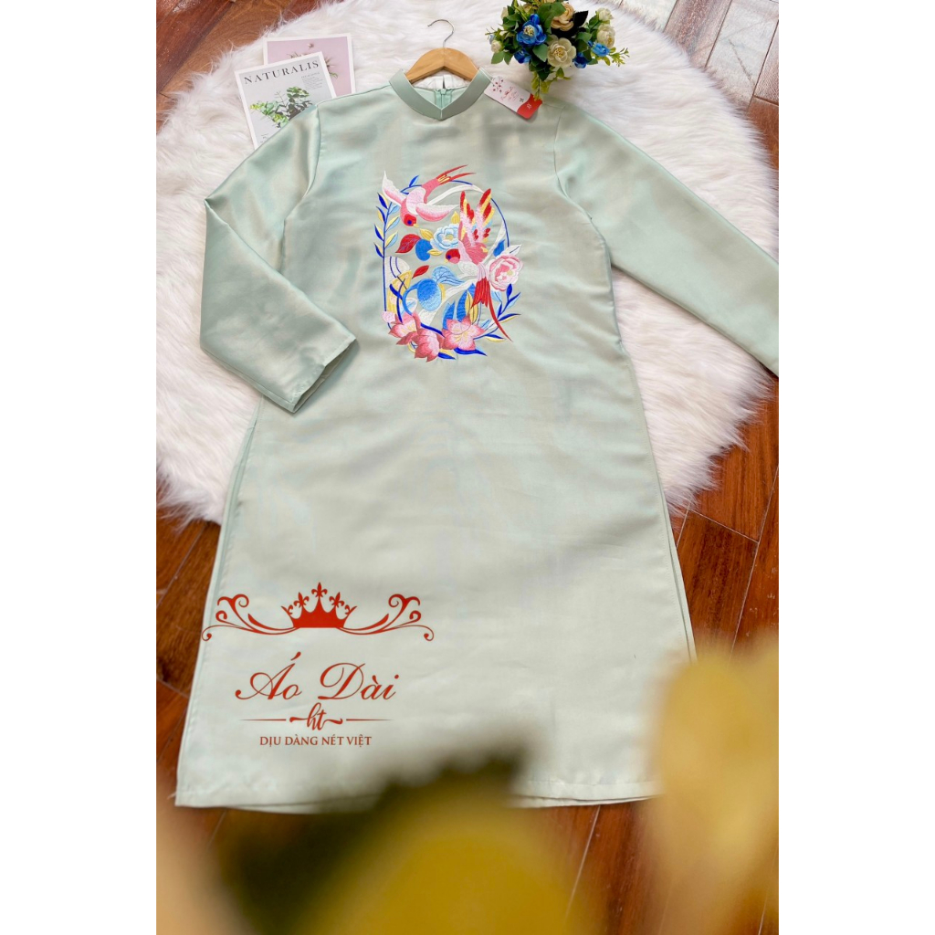 Áo dài cách tân nam chất tafta thêu họa tiết sang trọng dành cho các anh - Áo Dài Sài Gòn H&T