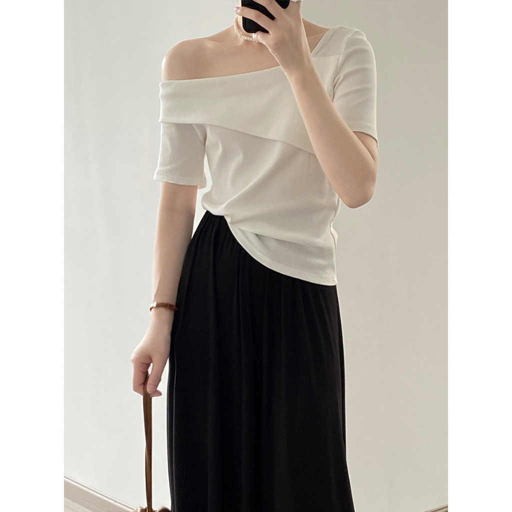 BARE_Áo Thun Nữ Lệch Vai, Áo Trễ Vai Tay Ngắn Chất Liệu Thun Tăm QC dày dặn - A212