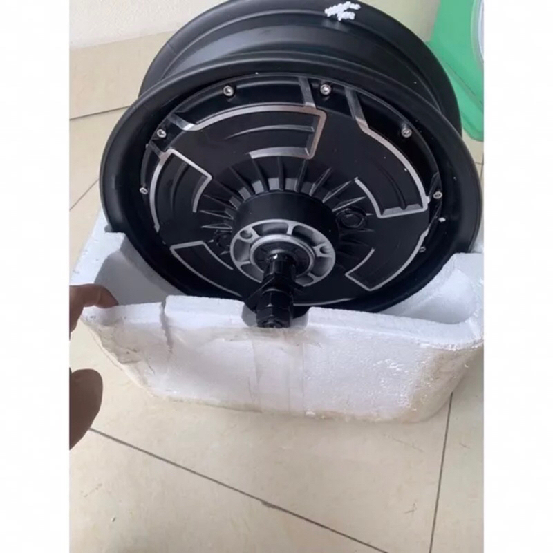 Động Cơ QS 3kv4 3000w v4 vành 12 kèm lốp cho xe máy điện