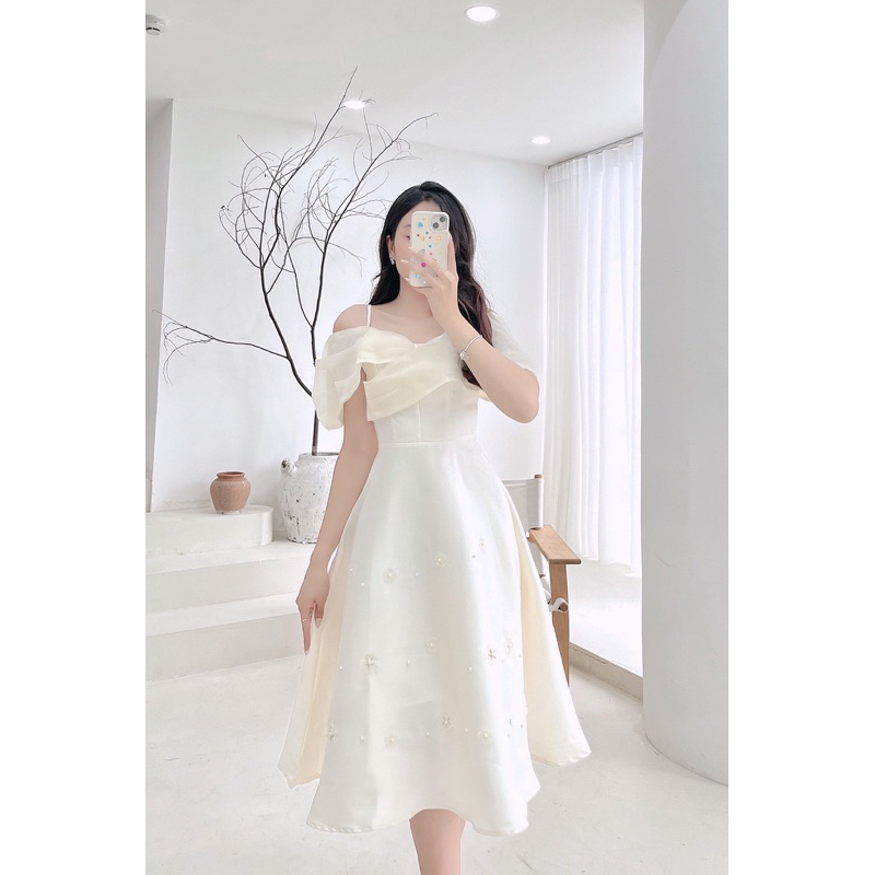 Đầm tiểu thư trễ vai hai dây phối bèo dáng dài đính hoa thiết kế cao cấp