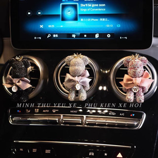 Sáp thơm cài cửa gió ô tô gấu Popobe đính đá phối nơ bản siêu cấp cực đẹp trang trí ô tô - Kẹp cửa gió Minh Thu Yêu Xe