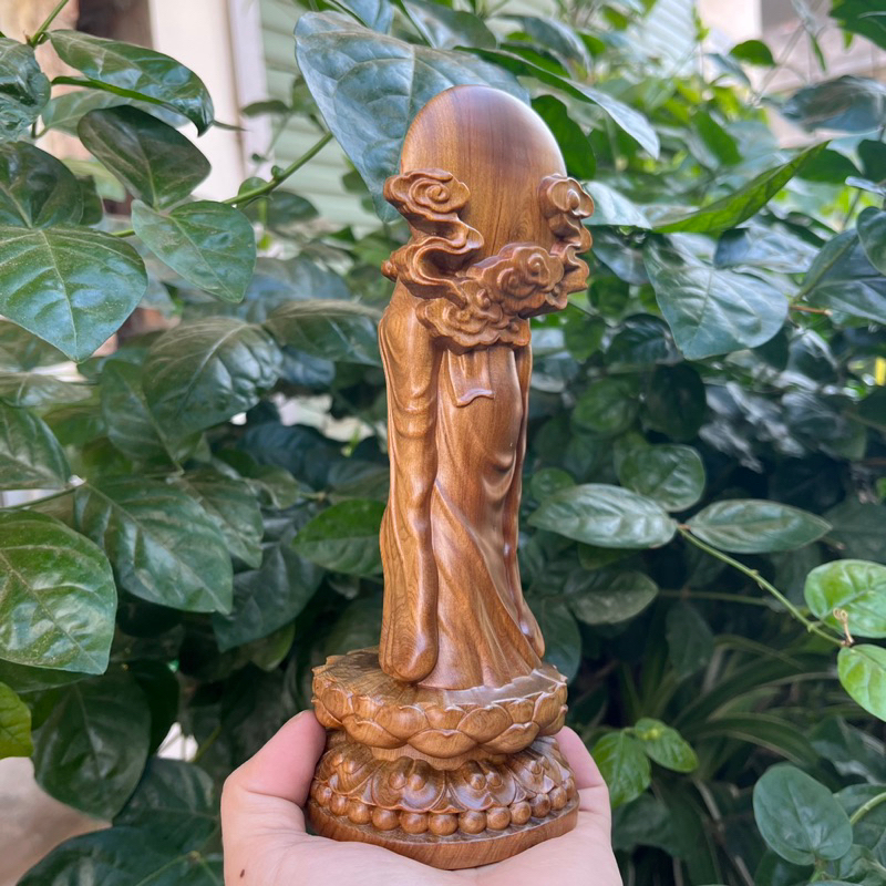 Tượng phật thích ca liên hoa gỗ bách xanh