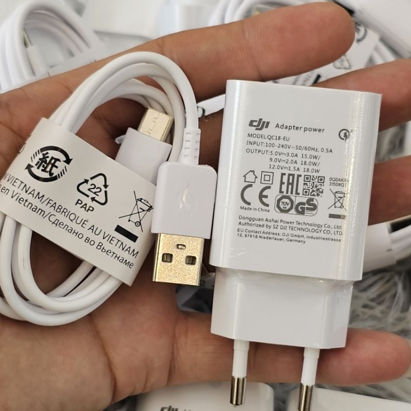 Thanh Lý Sạc và Cáp Vinsmart 18W