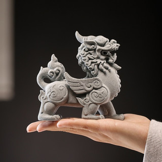 Cặp kỳ lân bằng đá sa thạch xanh dùng trang trí tiểu cảnh, bonsai, thủy sinh, tượng phật ax3339
