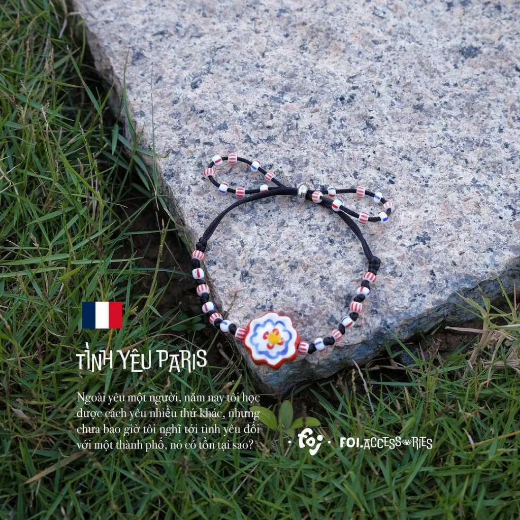 Vòng tay Tình yêu Paris