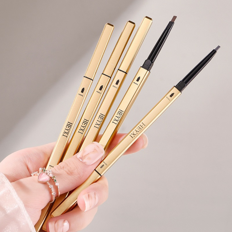 Chỉ kẻ mày 2 đầu Heyxi thiết kế thanh vàng sang trọng, Bút kẻ lông mày Heyxi 2 đầu chống thâm nước lên màu bền đẹp.