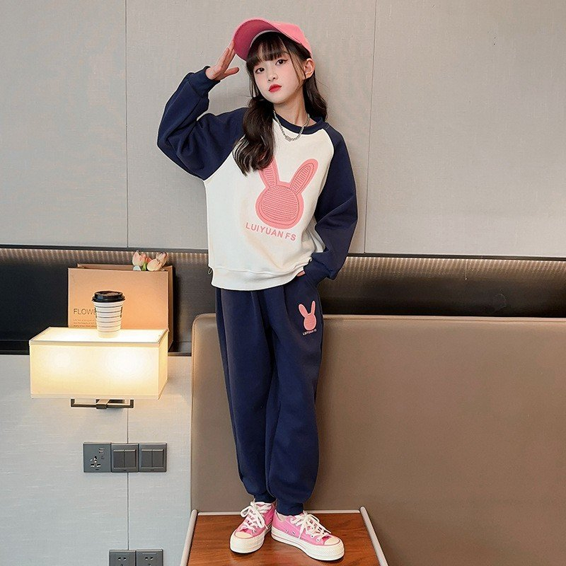 Set quần áo thu đông mẫu "GIRL" 14-45kg. Thiết kế xinh xắn, đáng yêu dành cho bé gái. Hàng may kỹ.