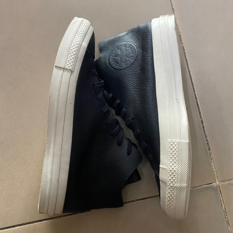 Giày chính hãng đã qua sử dụng