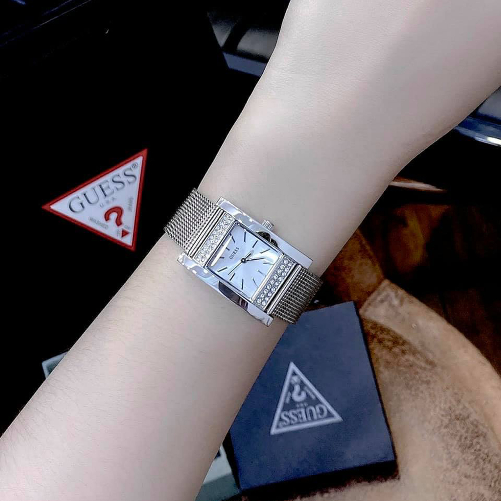 Đồng Hồ Nữ Guess JAPAN WATCH Mặt Vuông Thiết Kế Viền Đính Đá Dây Kim Loại Lưới Thép Không Gỉ Bạc