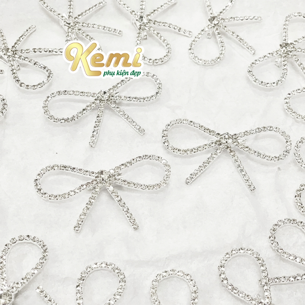 Nơ đá cài áo váy đầm, ghim cài áo sơ mi hình nơ đính đá 5x3 cm