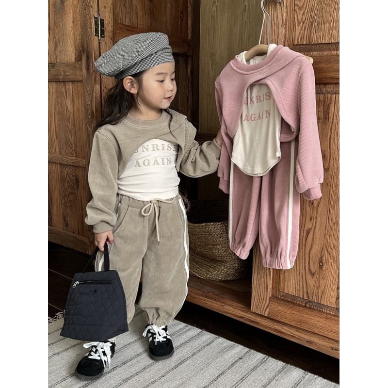 Set  3 chi tiết nhung tăm kèm áo trong dễ thương bé gái