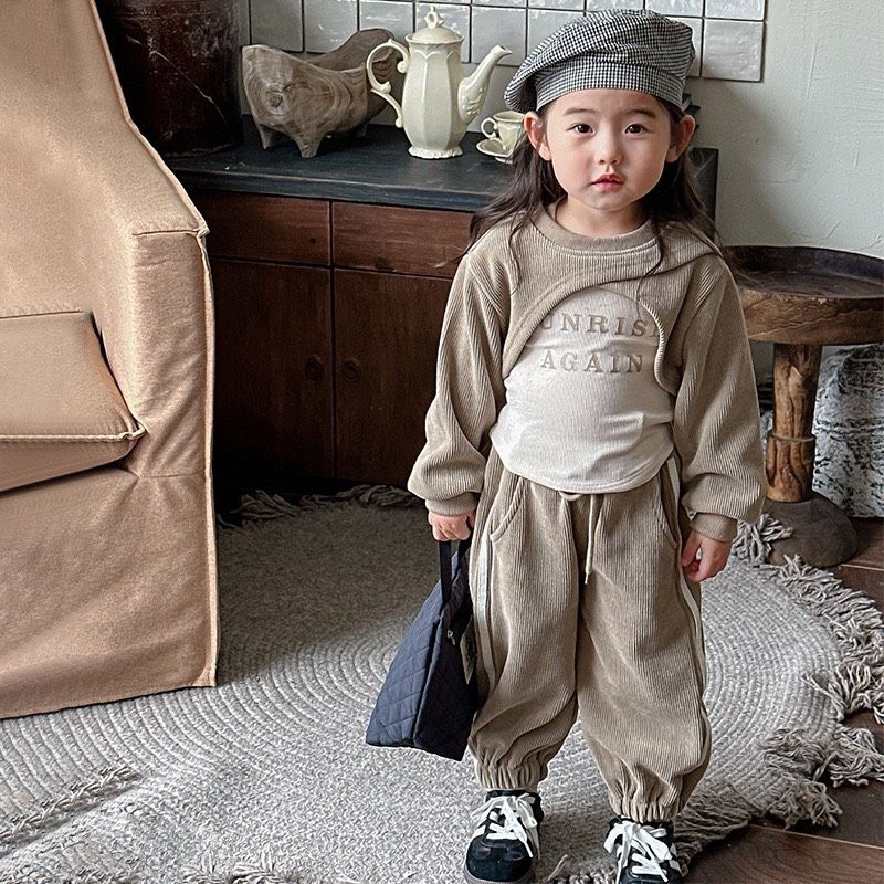 Set  3 chi tiết nhung tăm kèm áo trong dễ thương bé gái