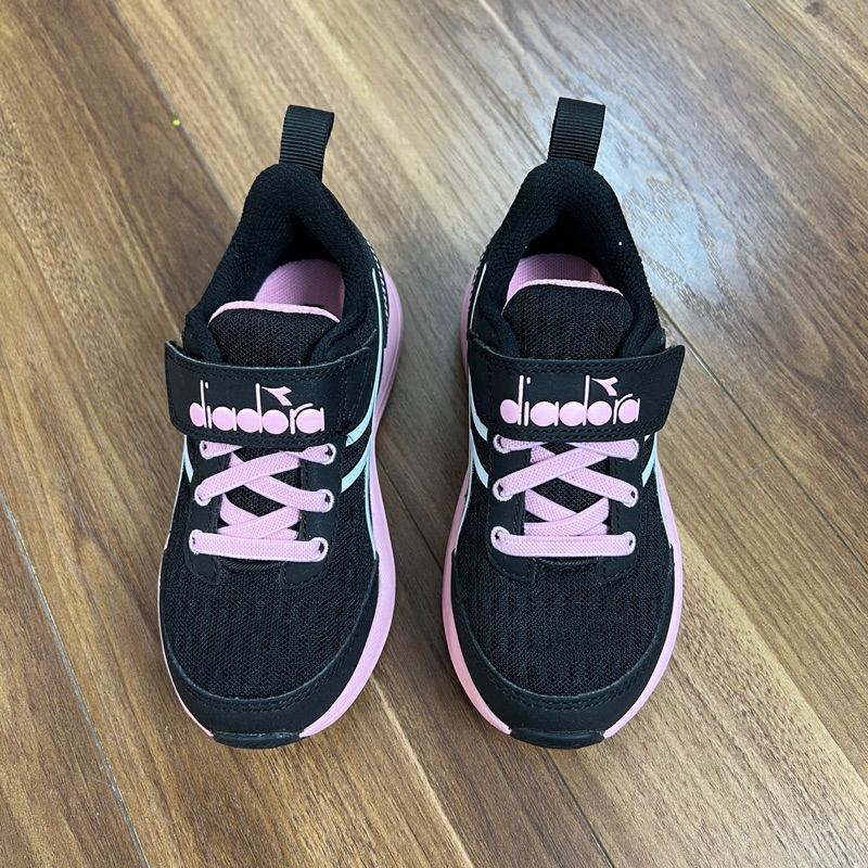 Diadora Kids size 28