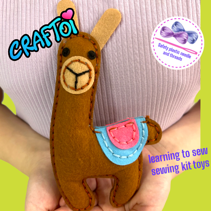 KIM NHỰA Bộ Thủ Công Trẻ Tự Làm Thú Bông 5+ LAMA NACHOS Craftoi Felt Sewing toy prepunched holes pla