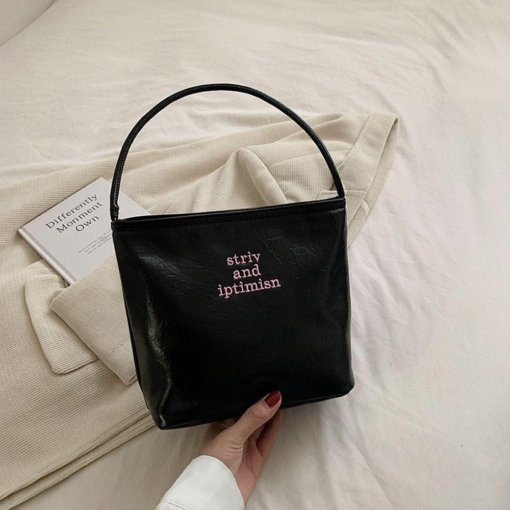 Túi kẹp nách Y2K 7194 thời trang nữ họa tiết thêu chữ, bươm bướm phong cách Hàn