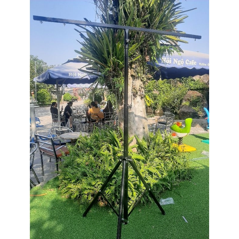 Chân đèn 400k/ 1 chân,cao 3m,tăng giảm dc