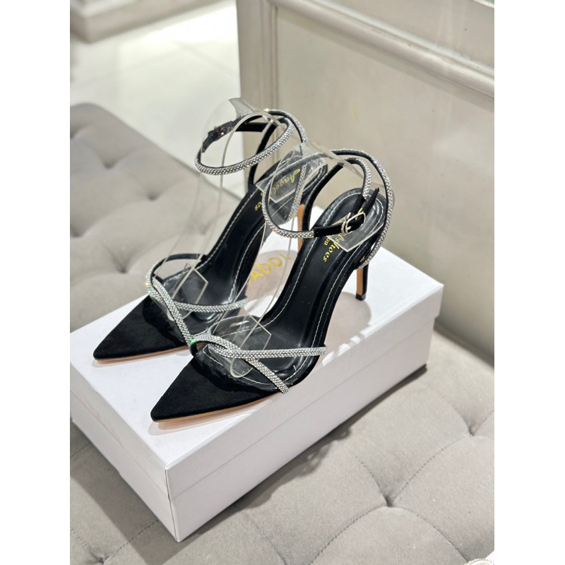 Sandal quai đá xoắn mũi nhọn