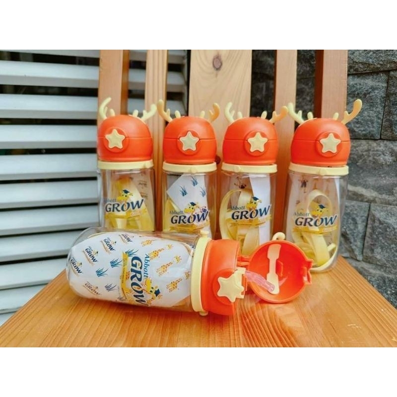 Bình nước kèm dây đeo hàng khuyến mãi grow