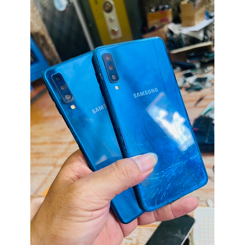 Xác điện thoại Samsung A7 2018 hư màn hình, mã A750, bao main rin full chức năng. BH 1 năm