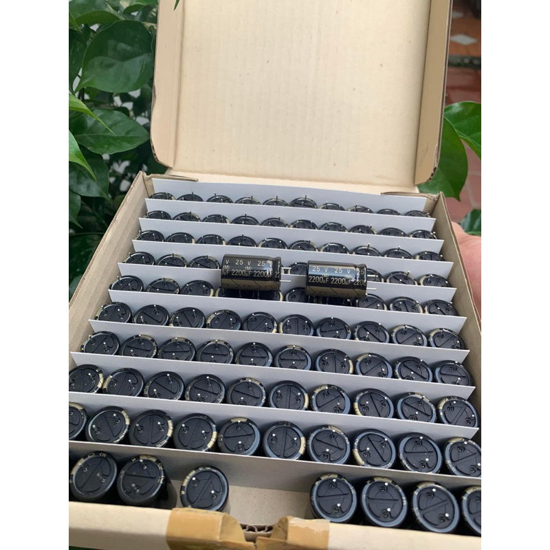 TỤ ELNA 25V 2200UF