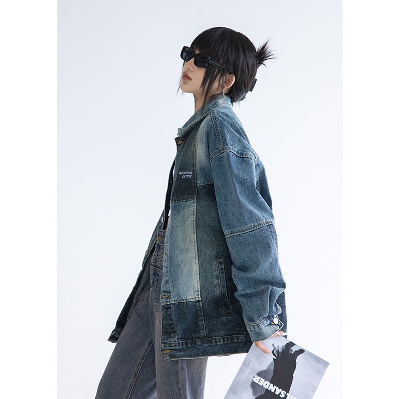 Áo Khoác Jean Denim dáng rộng pha màu hoạ tiết chữ thêu phong cách retro nam nữ
