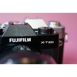 Máy ảnh kĩ thuật số Fujifilm XT20 kèm lens kit 15-45mm hoặc 16-50mm fullbox chính hãng