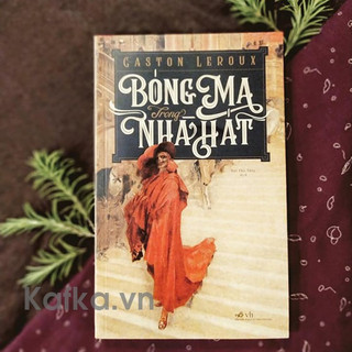 Sách - Bóng ma trong Nhà hát (Nhã Nam)