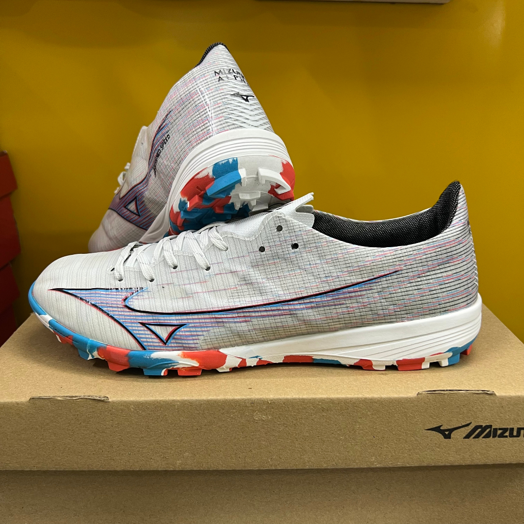 Giày Đá Bóng Sân Cỏ Nhân Tạo Morelia Neo 3 ALPHA TF