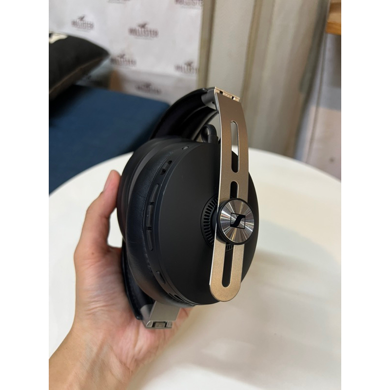 THANH LÝ - TAI NGHE SENNHEISER MOMENTUM 3 - MÀU ĐEN