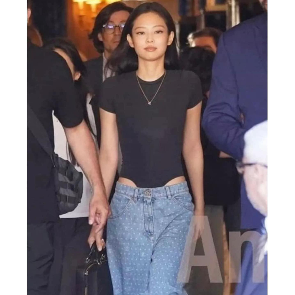 Áo giống Jennie Blackpink