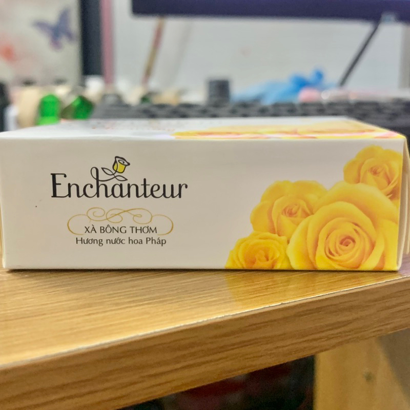 Xà bông thơm Enchanteur Deluxe Charming 90g