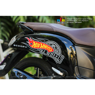 Tem Scoopy - mẫu Hotwheels