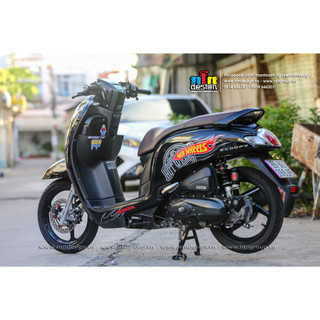 Tem Scoopy - mẫu Hotwheels