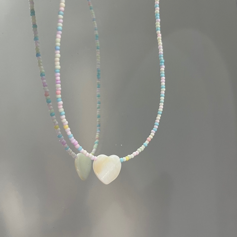 Vỏng Cổ Hạt Cườm Pastel Trái Tim Xà Cừ