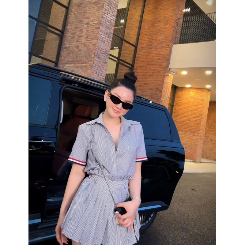 Sét áo sơ mi kẻ +chân váy Thome xếp li