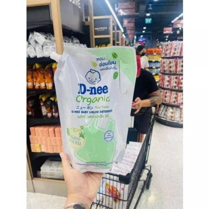Nước giặt dnee 1400ml có nắp vặn