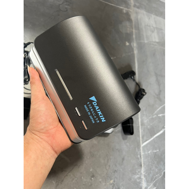 Máy lọc khử mùi xe hơi hàng nội điạ nhật