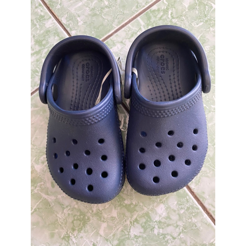 Sục Classic trẻ em xuất dư kèm 6 charm