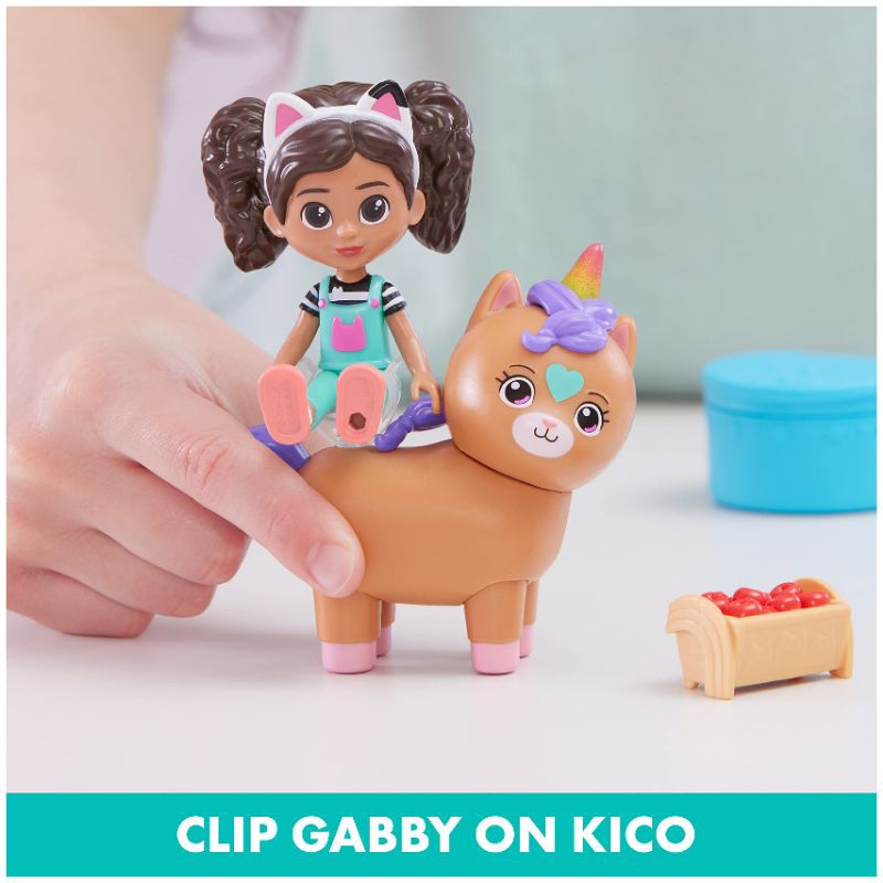 Đồ chơi Gabby Dollhouse: Set Gabby Girl và chú hươu sao có lò xo