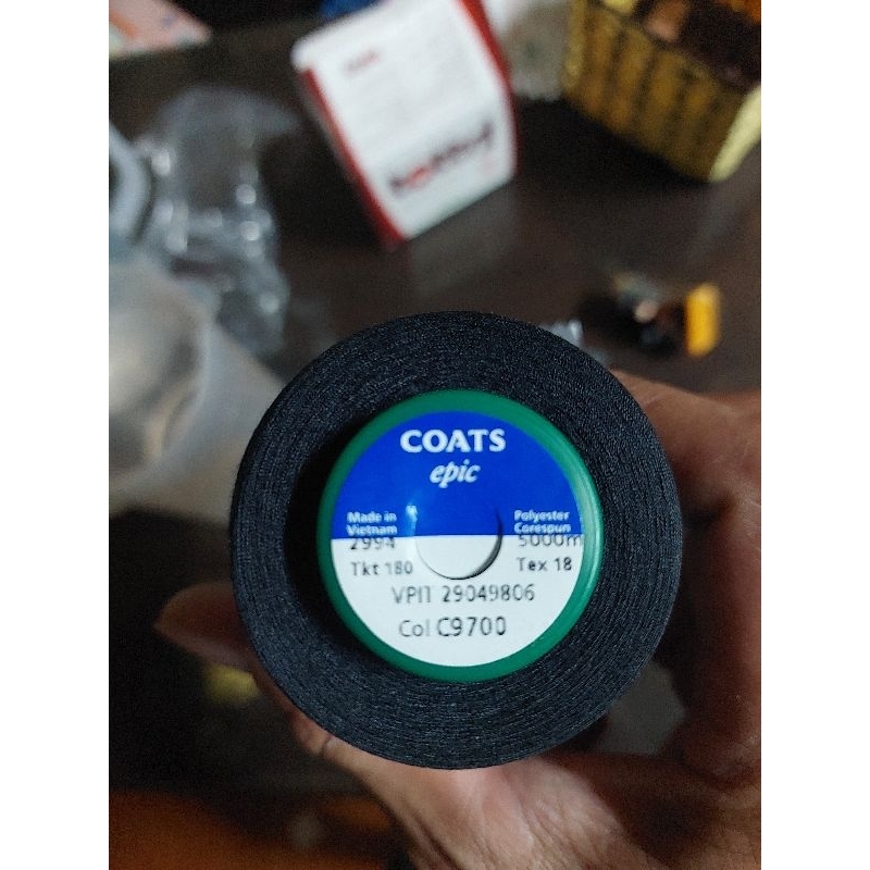Chỉ Coats đen tex 18 - 5000m( 9700, 9760, 0097, 9770, black)