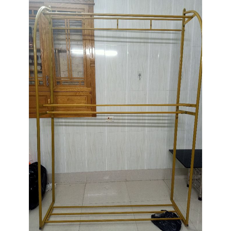 . kệ treo quần áo 2 tầng hình cánh buồm, phi 30 giày 1,4mm,kích thước cao 2,3m,ngang1,5m,sau50cm
