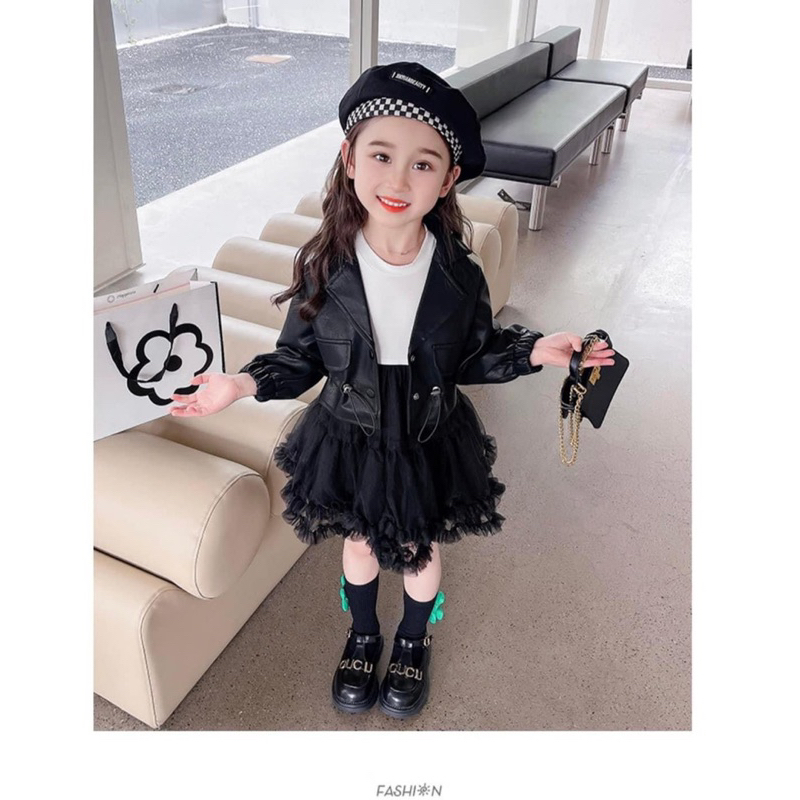 Áo khoác da kèm váy xoè tầng sành điệu cho bé gái