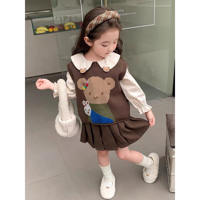 Set 3 chi tiết nâu: Áo ghile tổ ong + áo sơmi + chân váy