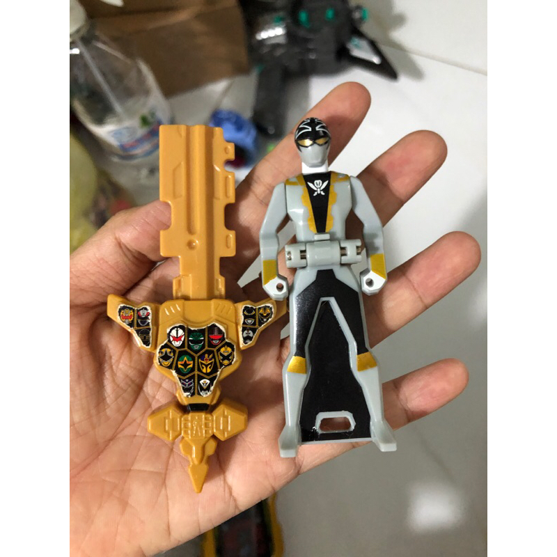 Đồ chơi điện thoại hải tặc Gokaiger