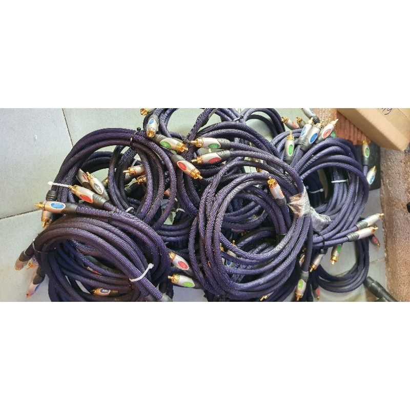 Dây av Monster bãi 1.5m