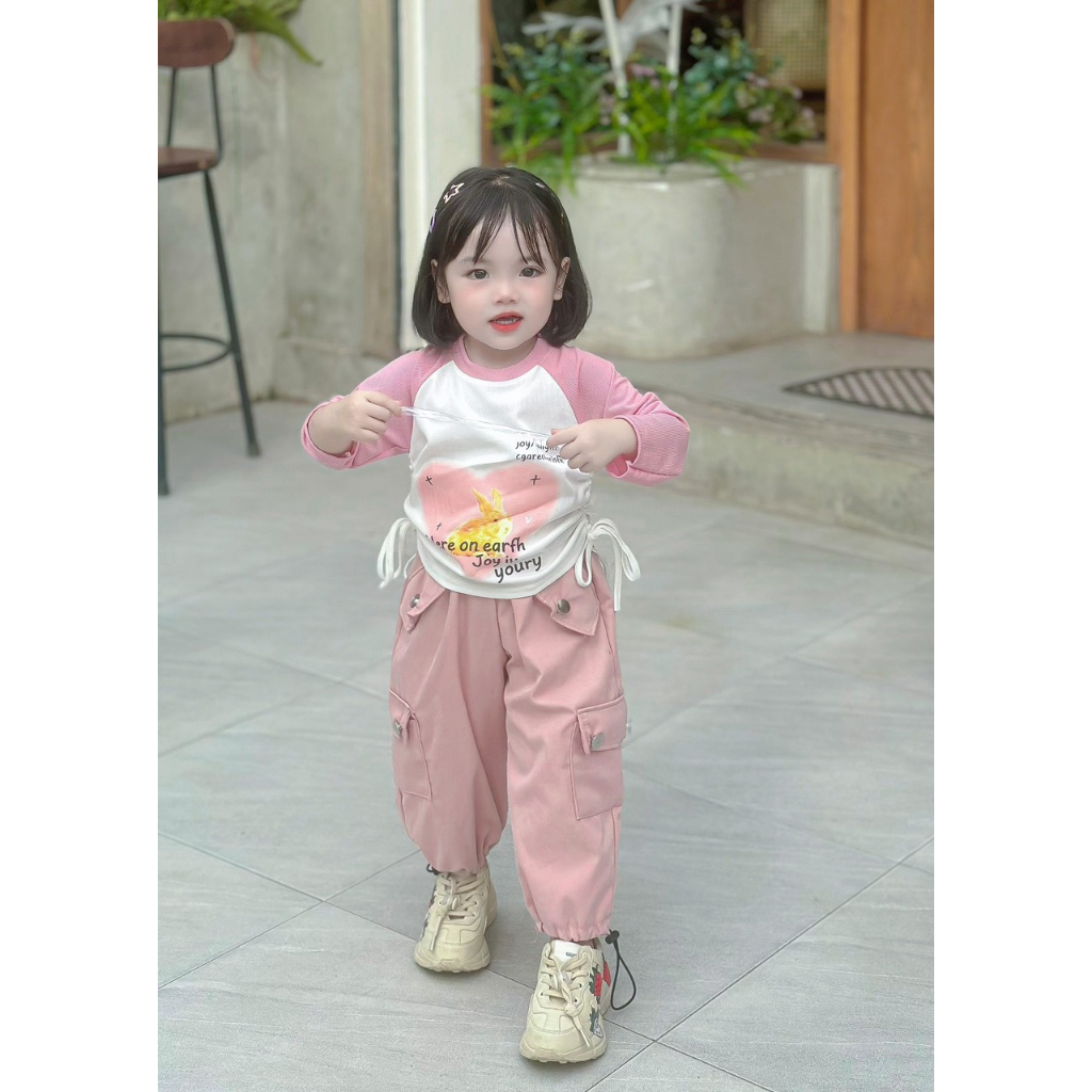 Bộ bé gái thu đông, set bộ áo rút dây 2 bên họa tiết thỏ kèm quần Jogger hồng cho bé 10-30kg