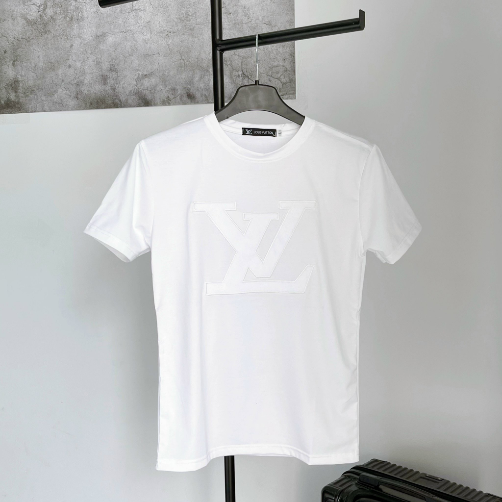 Áo thun cổ tròn thêu chữ LV và mẫu thêu hình gấu nam nữ mặc được chất thun cotton co dãn 4 chiều kiểu dáng trẻ trung
