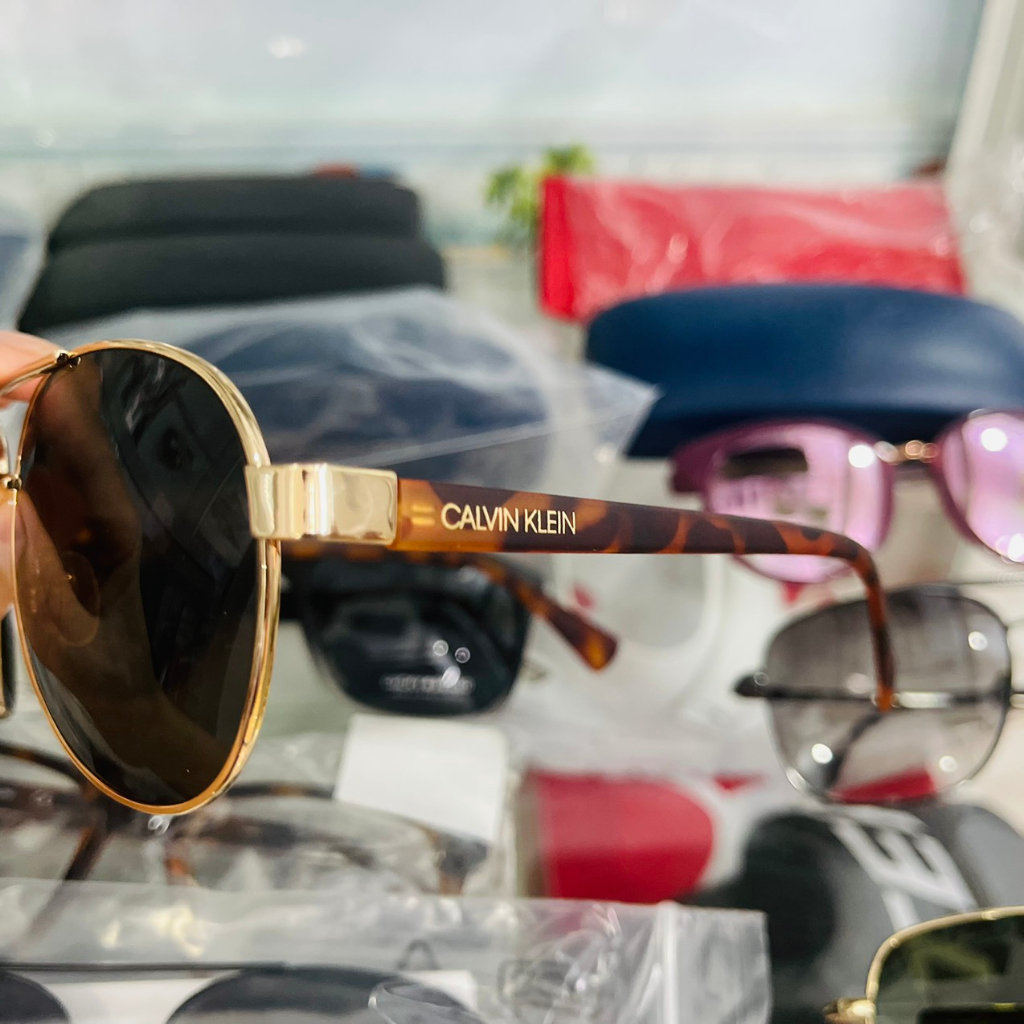 Mắt kính thời trang Unisex nam nữ Calvin Klein Aviator CK19316S-717