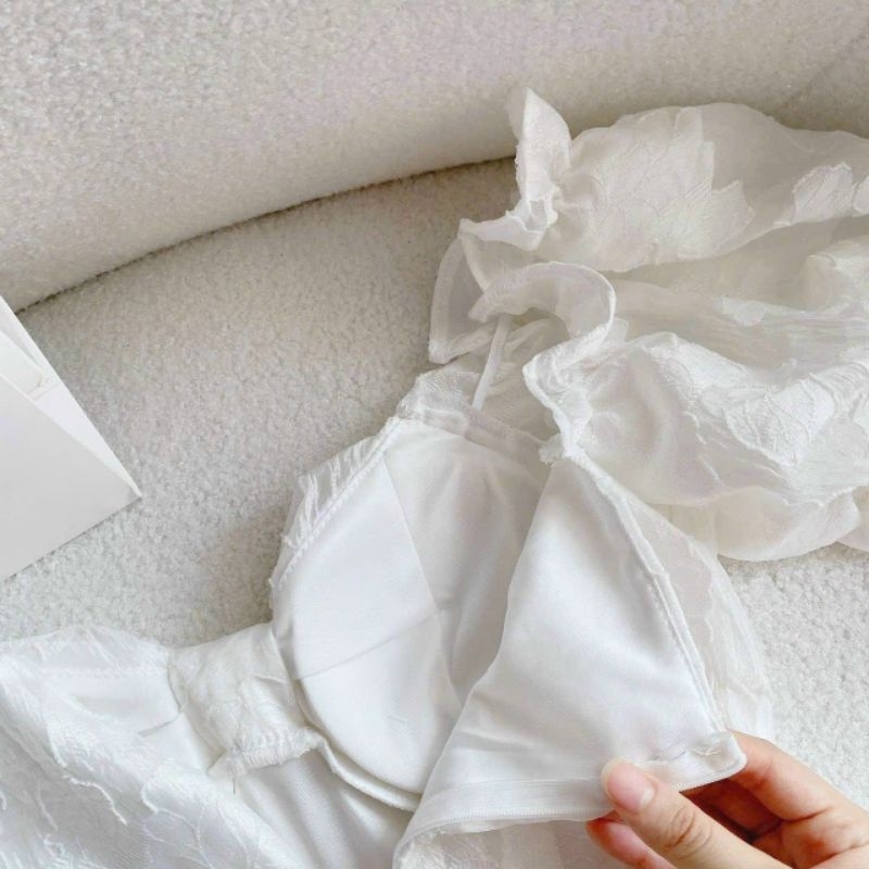 ĐẦM TRẮNG HOA NỔI NƠ NGỰC TẦNG BÈO TAY BO