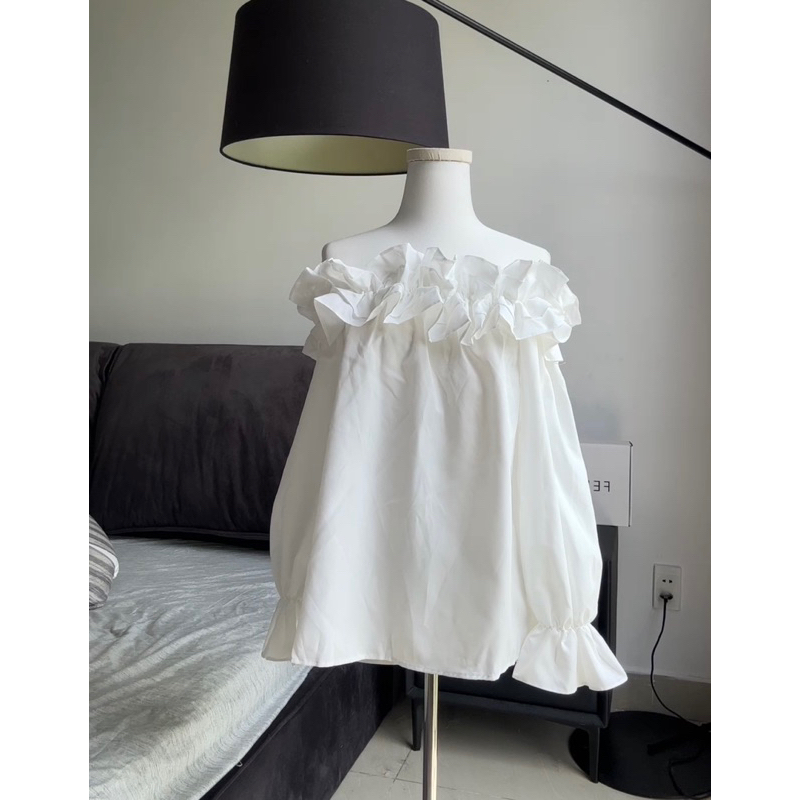 Áo thô suông bèo vai